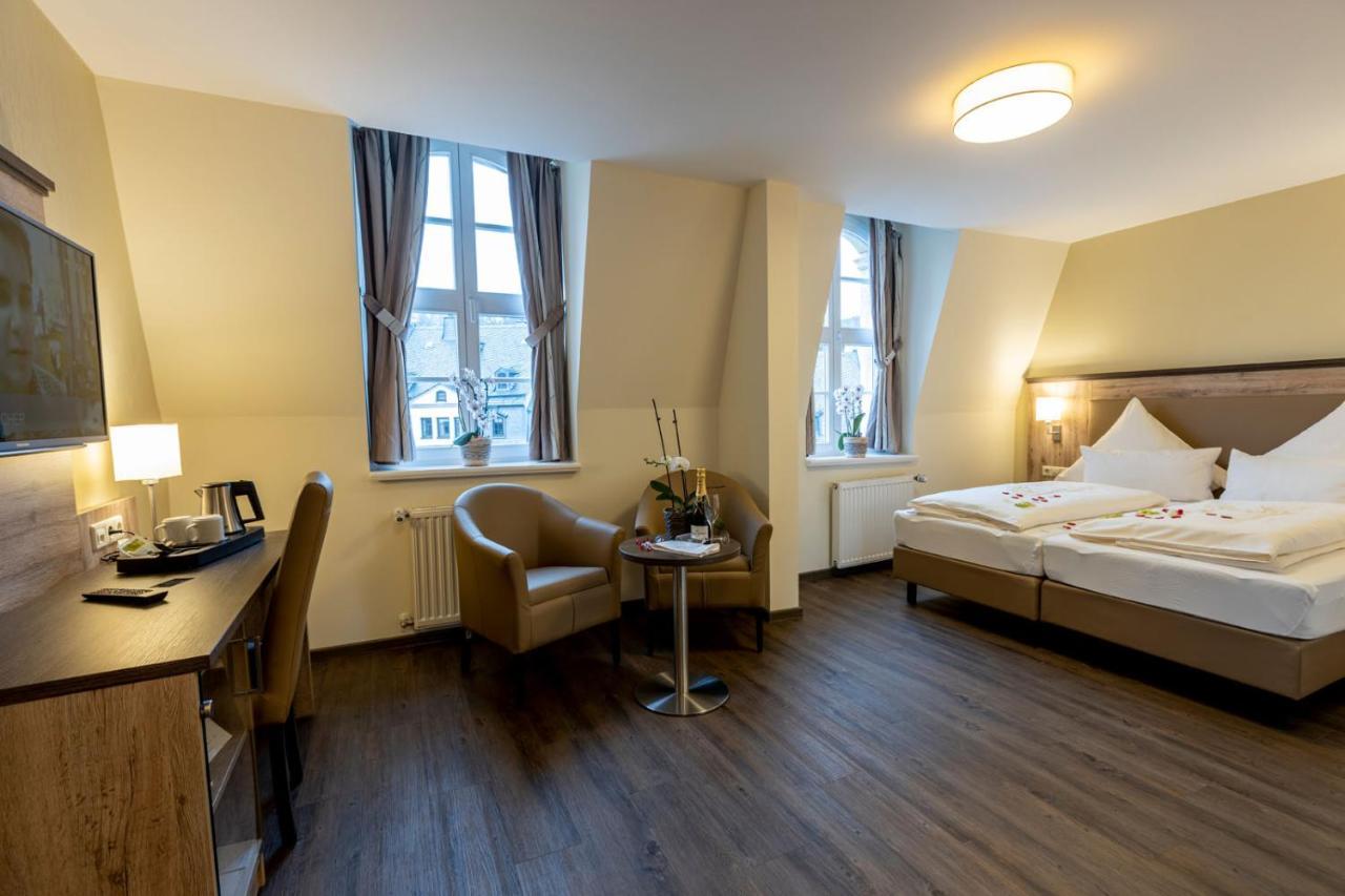 Hotel Ratskeller Schwarzenberg 슈바르첸베르크 외부 사진